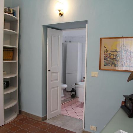 Casa Vacanza Icaros, Ortigia Hictoric Center, 200 Mt From The Beach سيراكوزا المظهر الخارجي الصورة