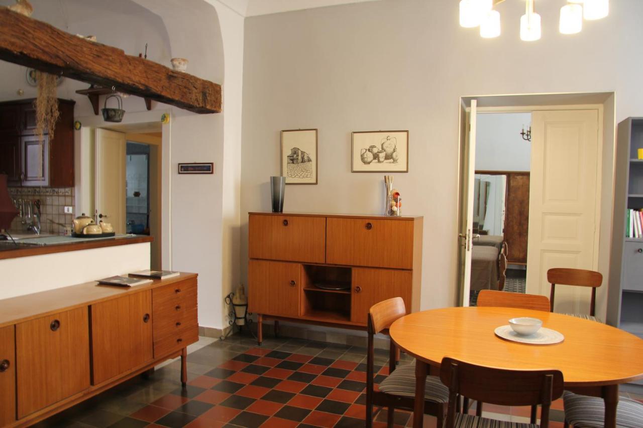 Casa Vacanza Icaros, Ortigia Hictoric Center, 200 Mt From The Beach سيراكوزا المظهر الخارجي الصورة