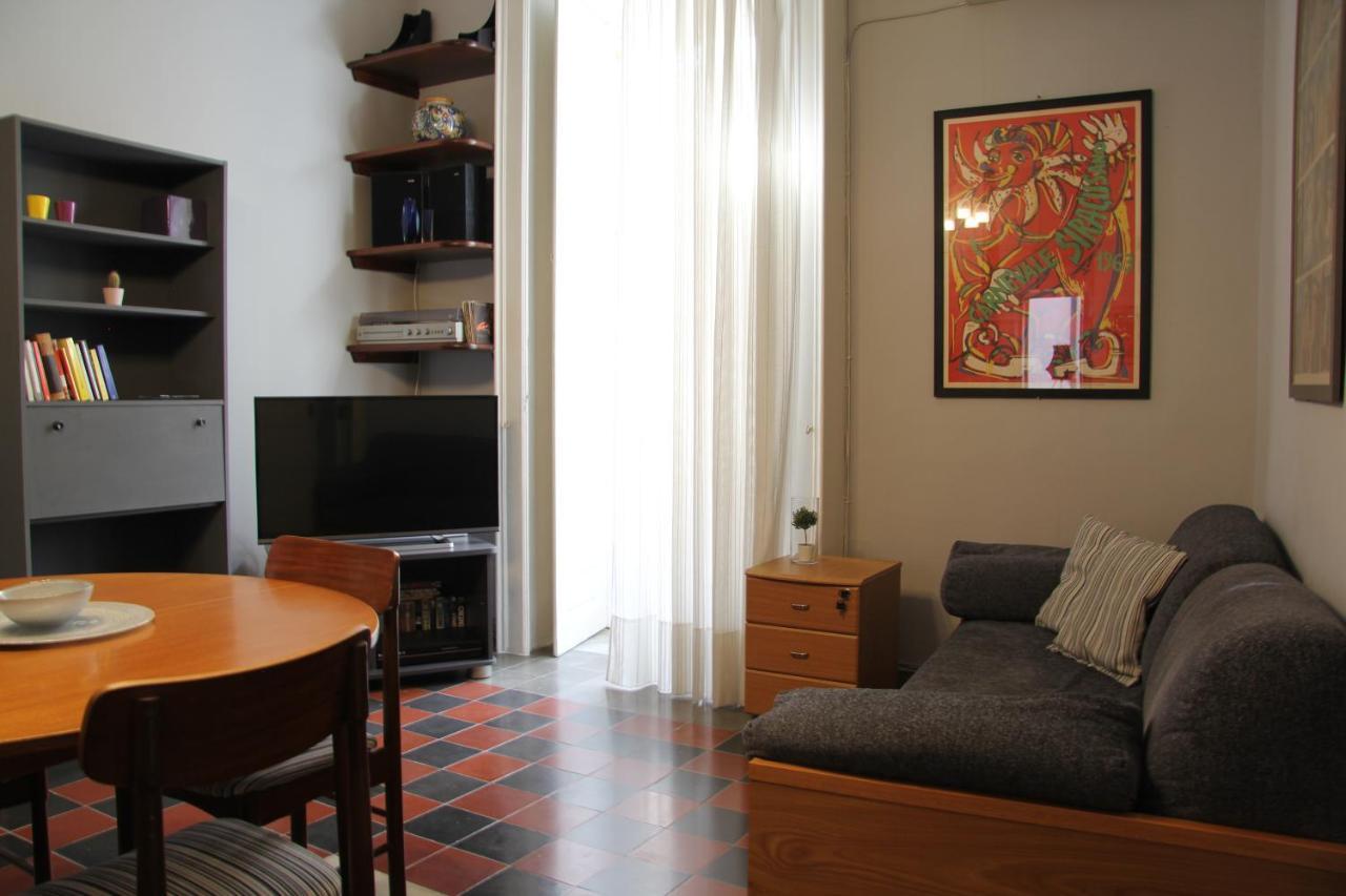Casa Vacanza Icaros, Ortigia Hictoric Center, 200 Mt From The Beach سيراكوزا المظهر الخارجي الصورة